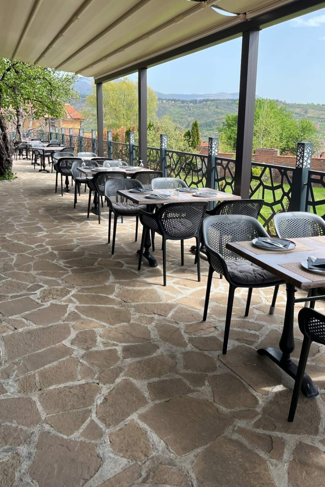 Img 0e76429e58475642e67f4bdfd2b5dc45 v