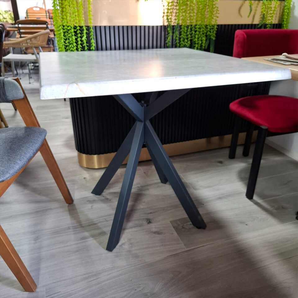 Octopus antracit prostor