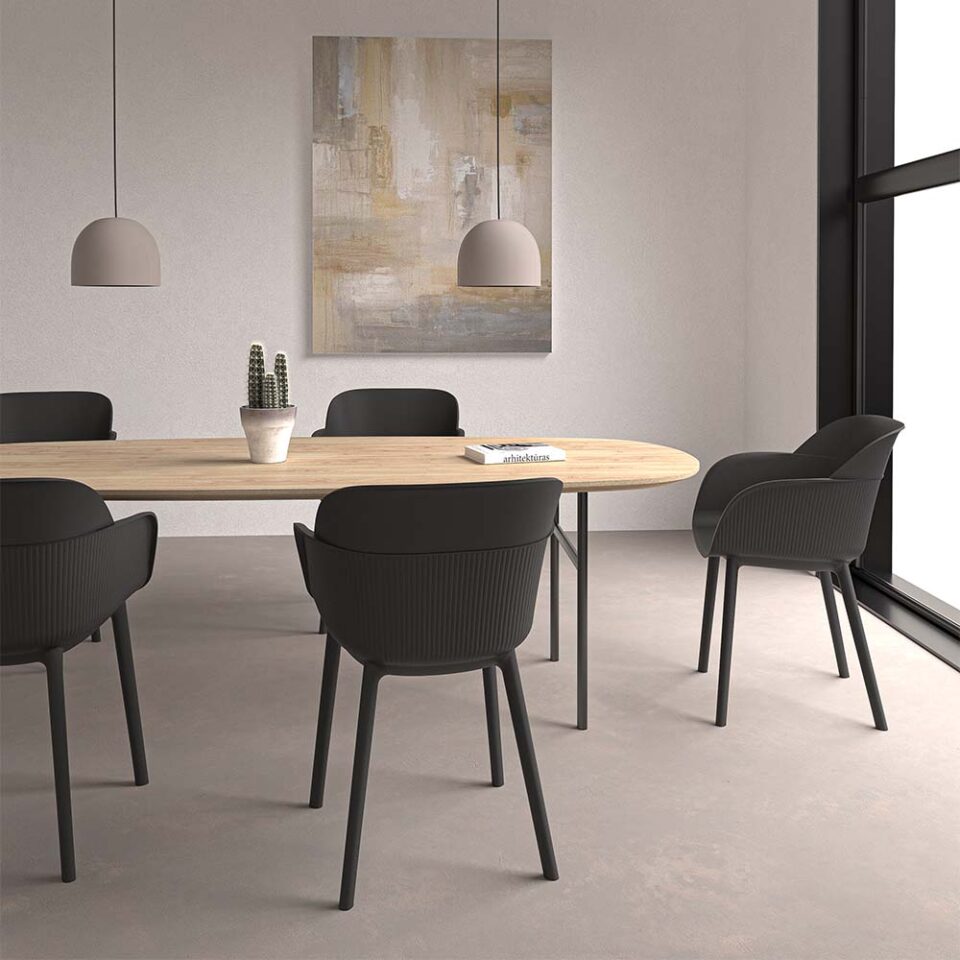 Shell Armchair Black