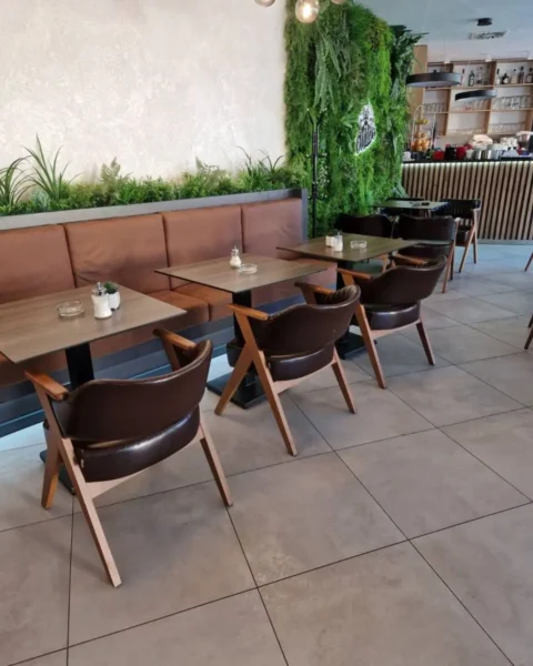 Svetstolica Galerija Caffe Mister Vrnjacka Banja 3