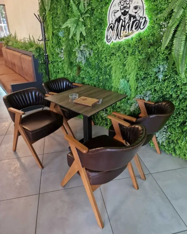Svetstolica Galerija Caffe Mister Vrnjacka Banja 8
