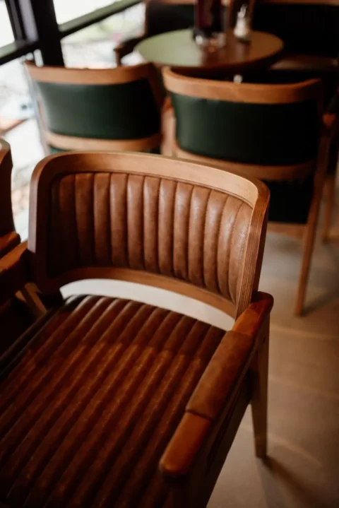 Svetstolica galerija lafayete veliko gradiste