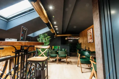 Svetstolica galerija lafayete veliko gradiste