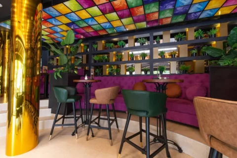 Svetstolica galerija lafayete veliko gradiste